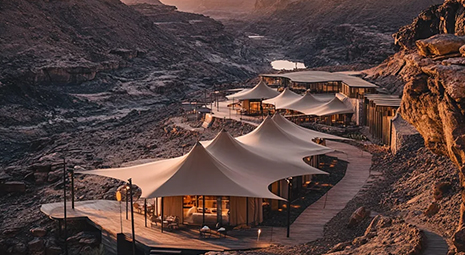 營地與景區(qū)的完美結(jié)合：酒店帳篷引領(lǐng)住宿新風(fēng)尚